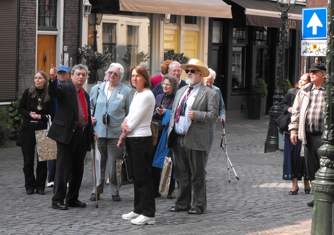 American delegation walking through Leiden